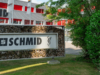 Schmid Gebäude in Eschlikon von aussen gesehen mit Schmid Logo